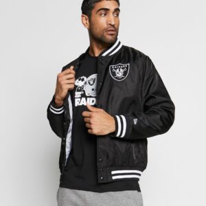 NOT ONLY WILL YOU BE SPORTING YOUR FAVORITE TEAM WITH THE OAKLAND RAIDERS JACKET, BUT IT WILL ALSO KEEP YOU WARM AND COZY THIS HOLIDAY SEASON.