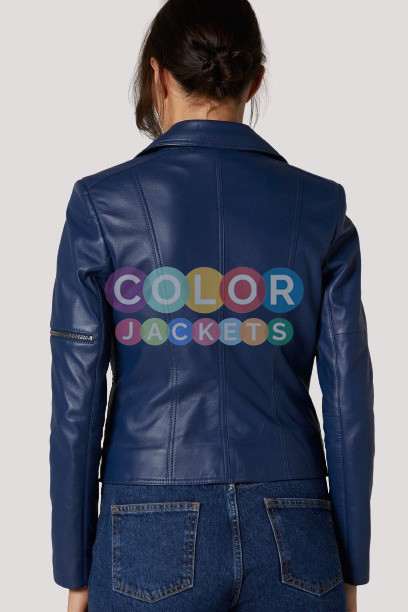 Barbara Palvin Old Navy Blue Leather Jacket - Image 4